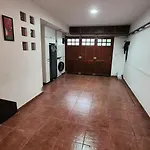 Casa Familiar Luminosa Con Cochera Y Parilla