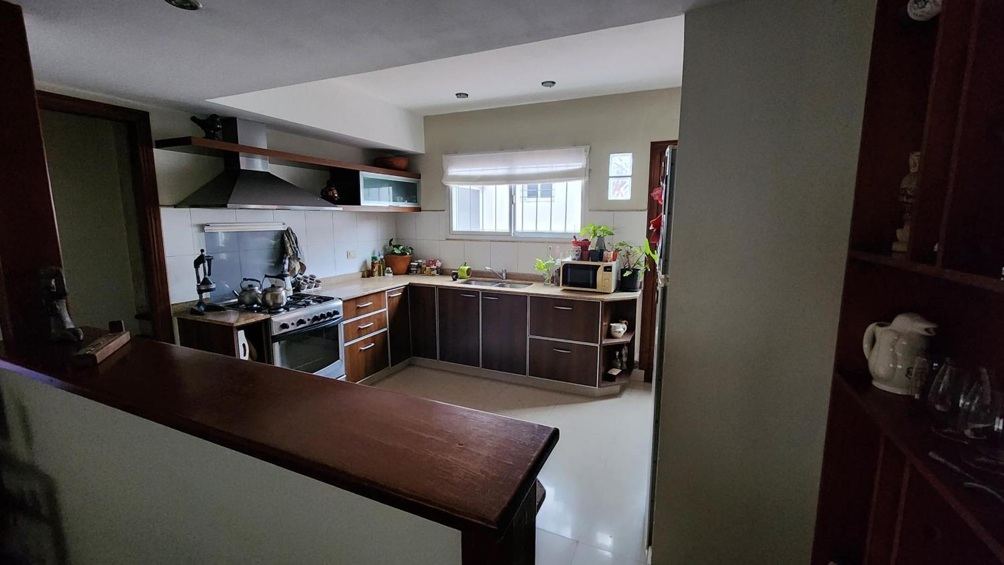 Casa Familiar Luminosa Con Cochera Y Parilla * Mar del Plata
